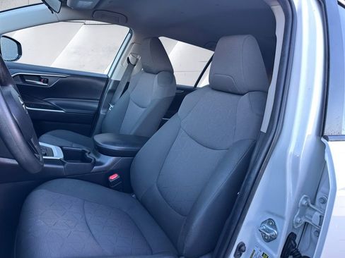 Used 2024 Toyota RAV4 XLE image 8