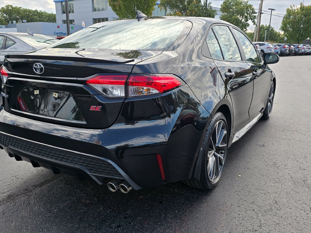 Used 2022 Toyota Corolla SE w/ SE Premium Package FWD image 7