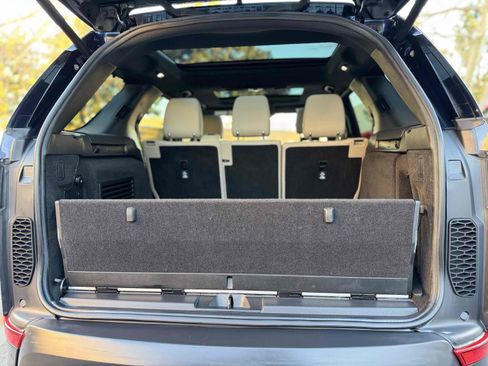 Used 2019 Land Rover Discovery HSE image 64