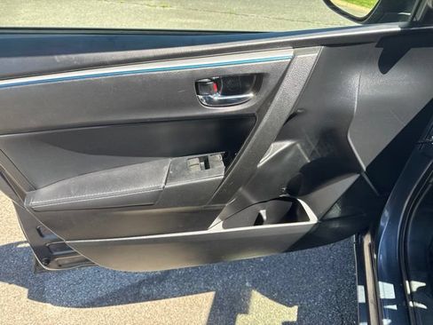 Used 2016 Toyota Corolla S FWD image 13