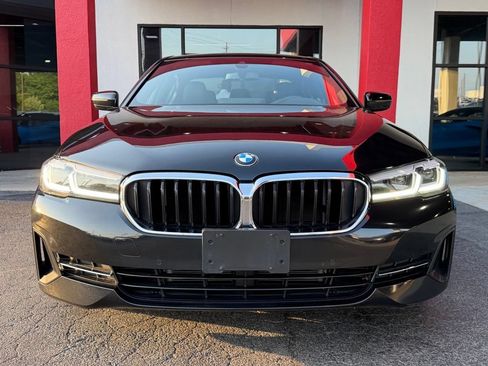 Used 2023 BMW 530i xDrive w/ Convenience Package AWD/4WD image 3