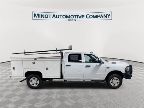 Used 2022 RAM 2500 Tradesman AWD/4WD image 9