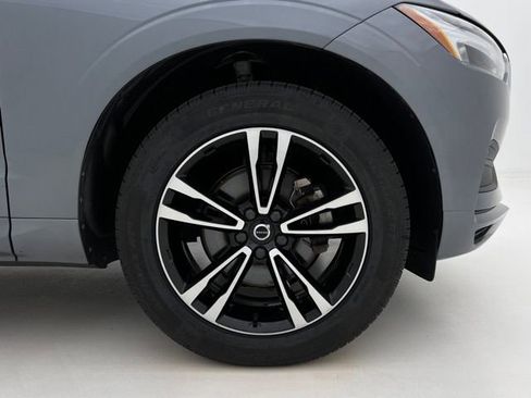 Used 2020 Volvo XC60 T5 Momentum w/ Protection Package Premier AWD/4WD image 30