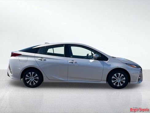 Certified 2020 Toyota Prius Prime Limited w/ Carpet Mat Package FWD image 8
