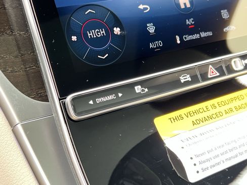 New 2026 Mercedes-Benz GLC 300 4MATIC image 32