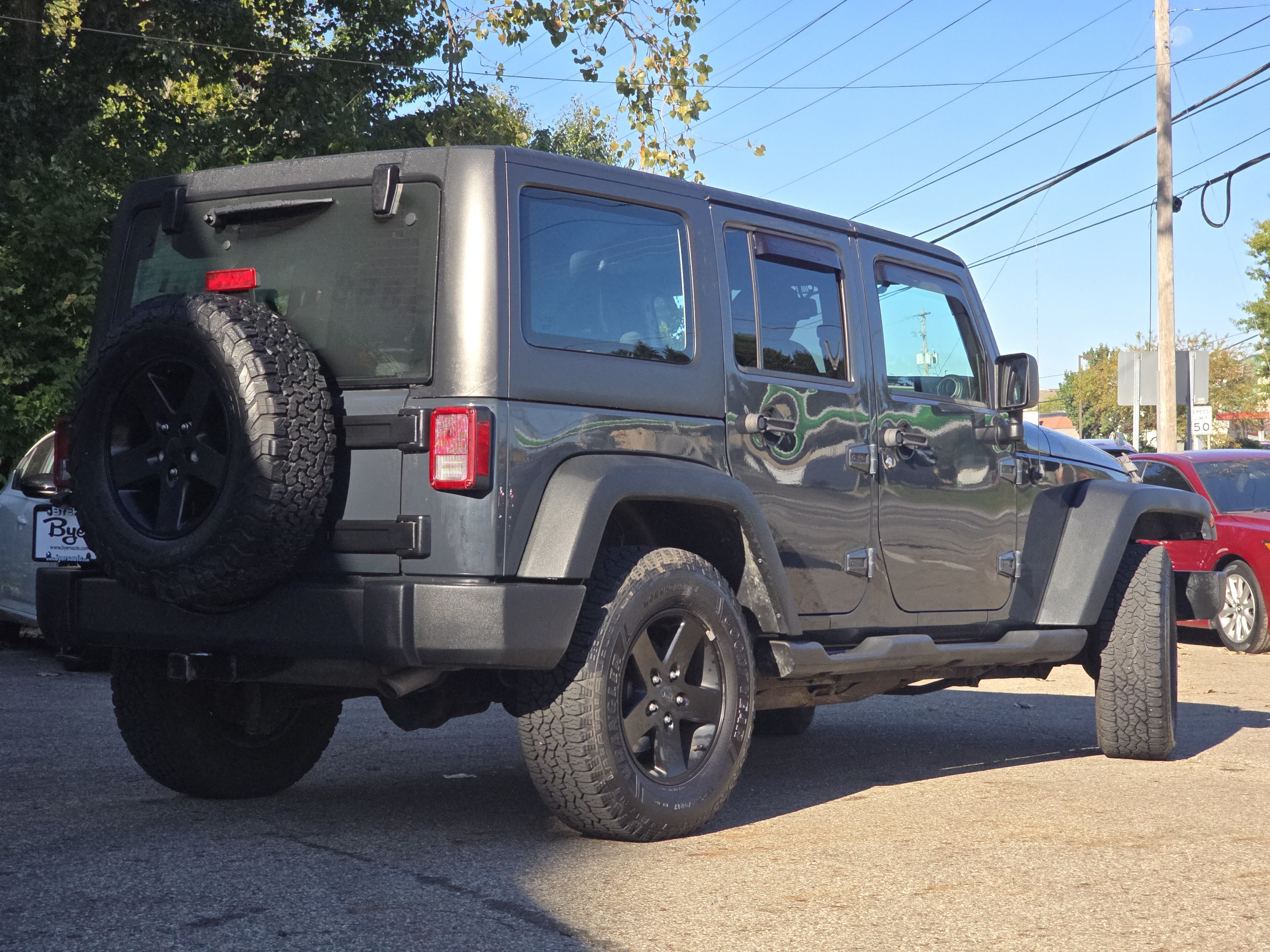 Used 2017 Jeep Wrangler Unlimited Sport AWD/4WD image 7