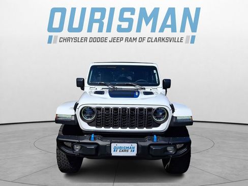 Used 2024 Jeep Wrangler Unlimited Rubicon 4xe AWD/4WD image 2