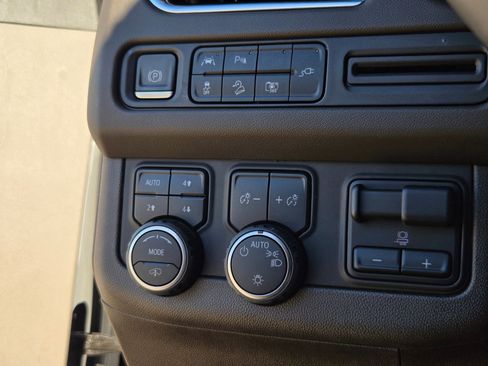 Certified 2022 Chevrolet Tahoe Z71 w/ Z71 Off-Road Package image 26