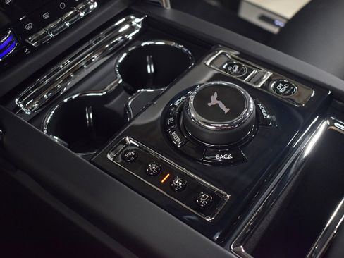 New 2026 Rolls-Royce Cullinan AWD/4WD image 37