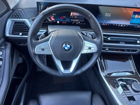 Used 2026 BMW X7 xDrive40i AWD/4WD image 31