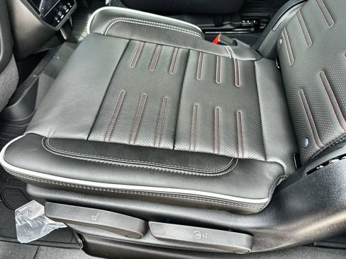New 2026 GMC Yukon XL AT4 Ultimate w/ LPO, Floor Liner Package AWD/4WD image 17