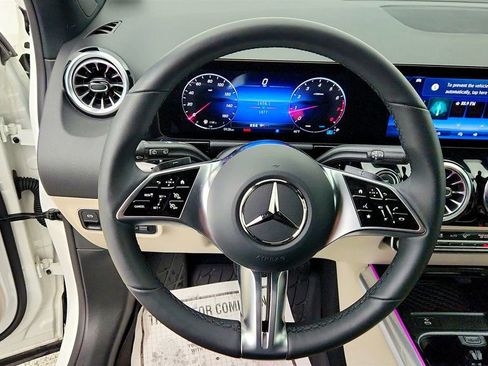 Used 2026 Mercedes-Benz GLA 250 4MATIC image 13