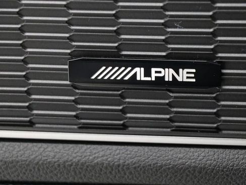 Used 2023 Jeep Grand Cherokee 4WD 4xe w/ Luxury Tech Group II image 25