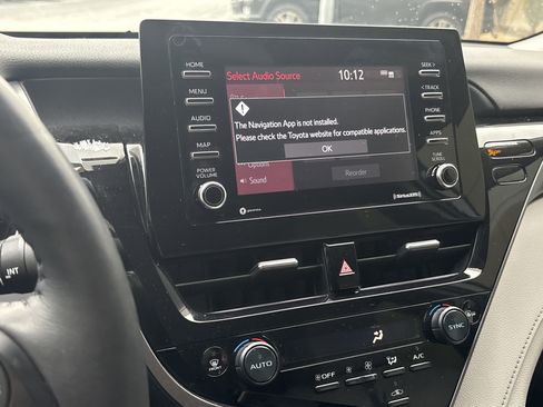 Used 2023 Toyota Camry SE image 24