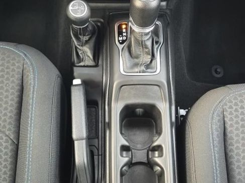 Used 2025 Jeep Wrangler Unlimited Rubicon 4xe image 38