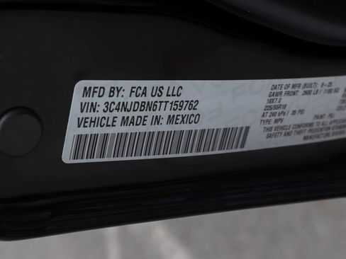 New 2026 Jeep Compass Latitude image 16