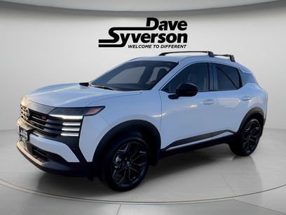 New 2026 Nissan Kicks SR w/ Cold Weather Package