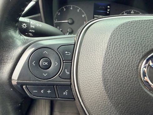 Used 2023 Toyota Corolla SE image 19