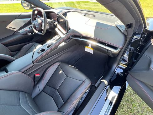 New 2026 Chevrolet Corvette Stingray Premium Conv w/ Z51 Performance Package image 7