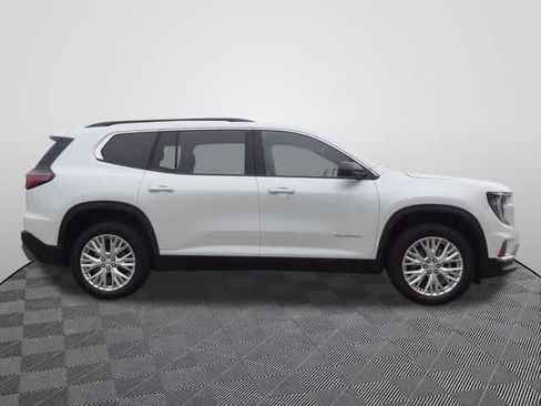 Used 2025 GMC Acadia Elevation w/ Elevation Premium Package FWD image 4