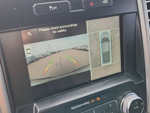 Used 2015 Ford F150 Platinum w/ Technology Package image 19