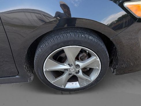Used 2012 Toyota Camry SE FWD image 25