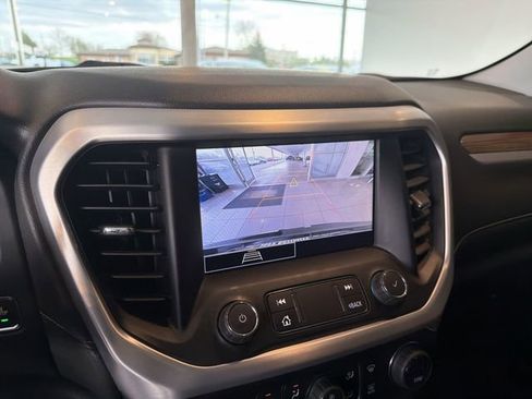 Used 2020 GMC Acadia SLE image 25