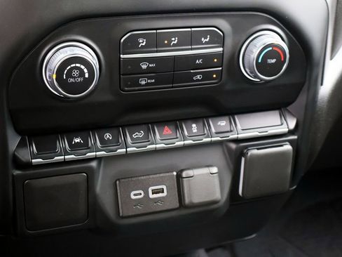 Used 2024 Chevrolet Silverado 1500 Custom RWD image 29