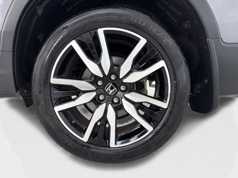 Used 2019 Honda Pilot Touring image 52