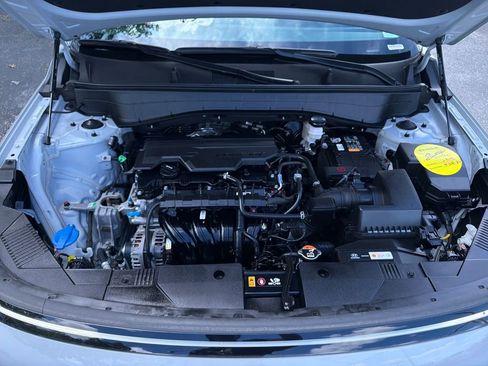 Used 2025 Hyundai Kona SEL FWD image 25