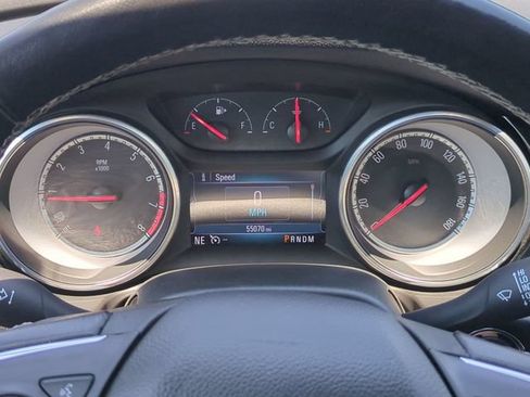 Used 2018 Buick Regal Preferred w/ Driver Confidence Package #1 FWD image 8