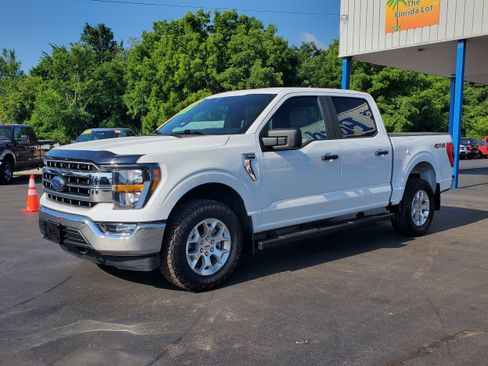 Used 2023 Ford F150 XLT AWD/4WD image 2