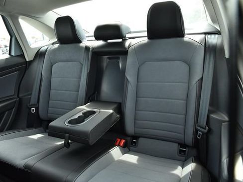 New 2026 Volkswagen Jetta SE FWD image 23