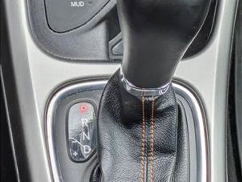 Used 2019 Jeep Compass Latitude w/ Popular Equipment Group AWD/4WD image 13