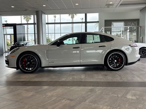 Used 2019 Porsche Panamera GTS AWD/4WD image 10