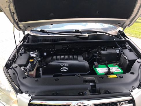 Used 2006 Toyota RAV4 Limited AWD/4WD image 48