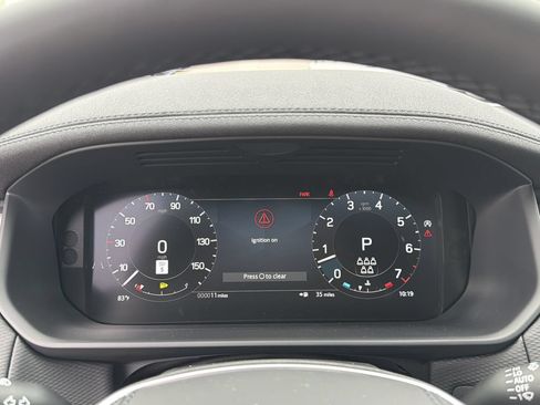 New 2026 Land Rover Discovery Limited Edition AWD/4WD image 24