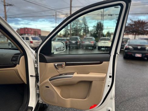 Used 2012 Hyundai Santa Fe Limited w/ Navigation Pkg 4 image 22