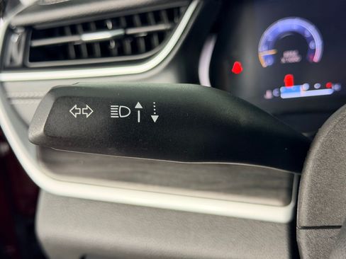 Used 2023 Jeep Grand Cherokee L Limited AWD/4WD image 25