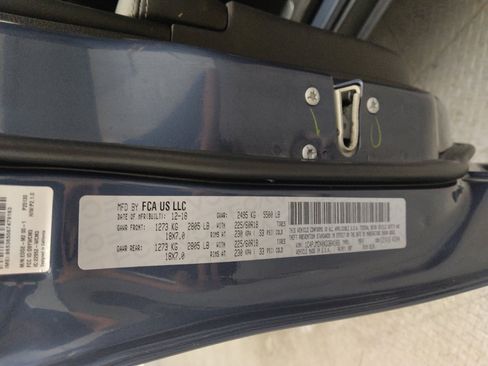 Used 2019 Jeep Cherokee Limited image 33