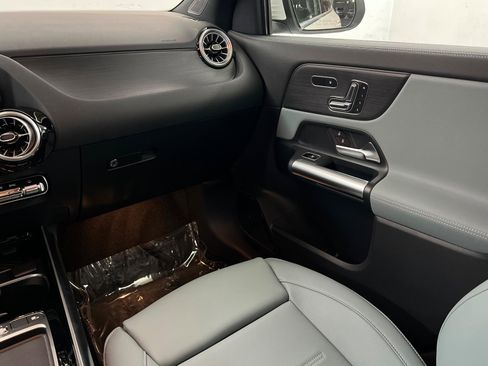 New 2026 Mercedes-Benz GLA 250 4MATIC image 10