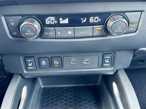 Certified 2024 Nissan Frontier SV w/ SV Convenience Package RWD image 16