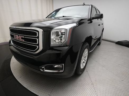 Used 2019 GMC Yukon SLE w/ HD Trailering Package AWD/4WD image 12