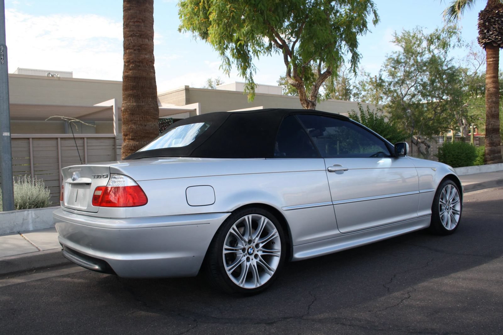 Used 2005 BMW 330Ci Convertible RWD image 3