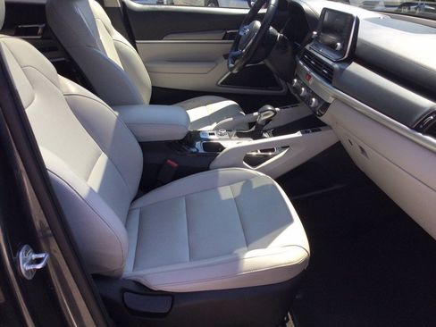 Used 2021 Kia Telluride S AWD/4WD image 24