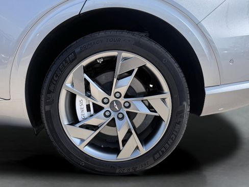 Used 2023 Genesis Electrified GV70 w/ Prestige Package AWD/4WD image 15