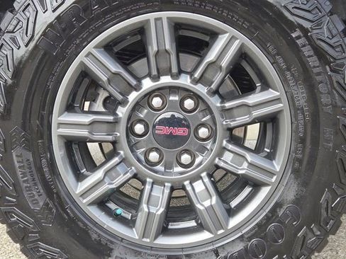 Used 2024 GMC Sierra 1500 AT4X image 35