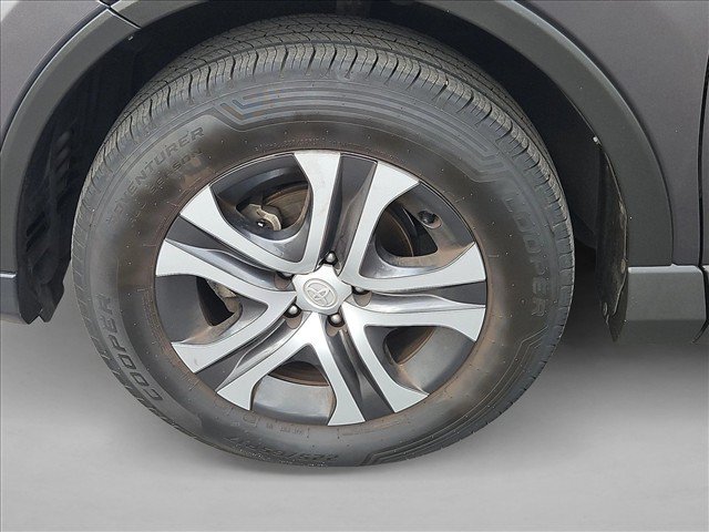 Used 2017 Toyota RAV4 LE w/ Carpet Mat Package FWD image 27