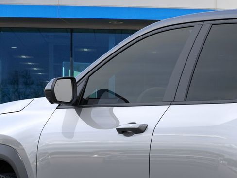 New 2026 Chevrolet Equinox LT AWD/4WD image 12