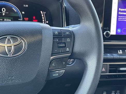 Used 2025 Toyota Camry LE image 14